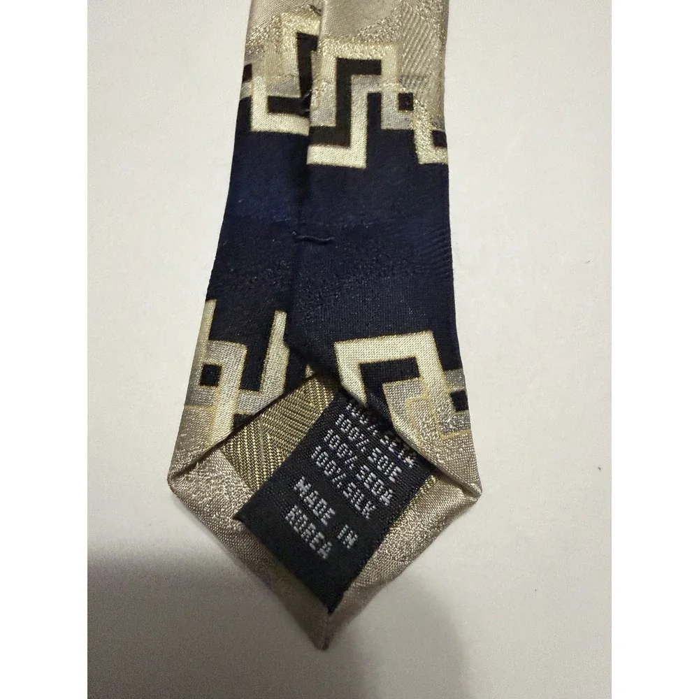 Gasparo Mens Silk Tie Navy Blue Silver Geometric Greek Key Handmade Necktie